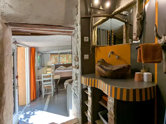 Gîte - Les Pieds dans l'eau - @ Manoir de Gémenos